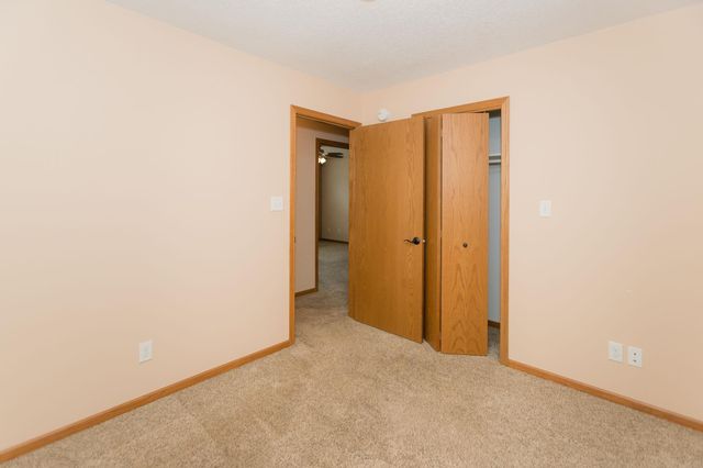 3610 Viola Drive, Waverly, IA 50677