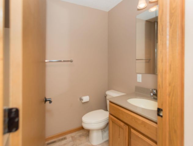 3610 Viola Drive, Waverly, IA 50677