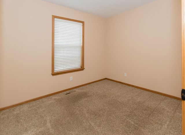 3610 Viola Drive, Waverly, IA 50677