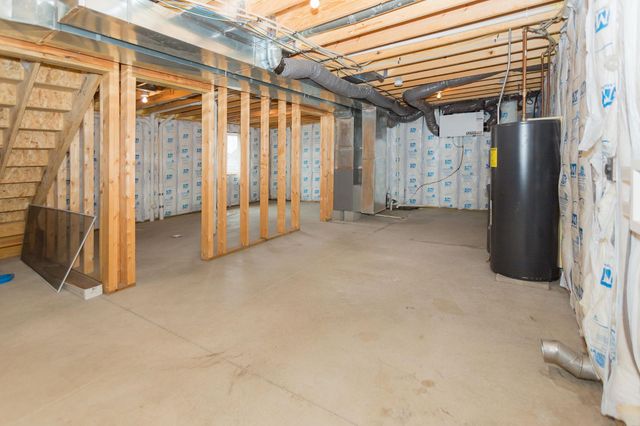 3610 Viola Drive, Waverly, IA 50677