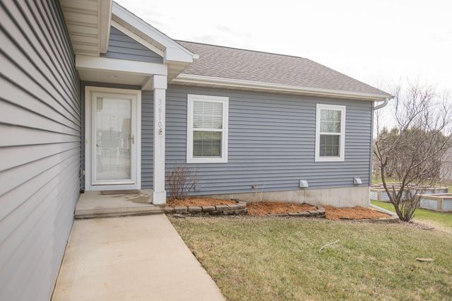 3610 Viola Drive, Waverly, IA 50677