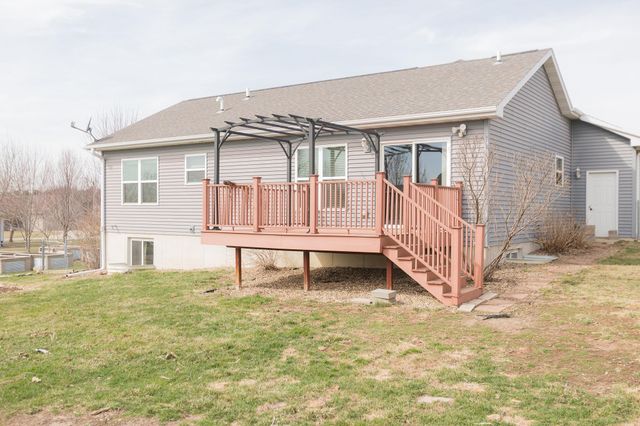 3610 Viola Drive, Waverly, IA 50677