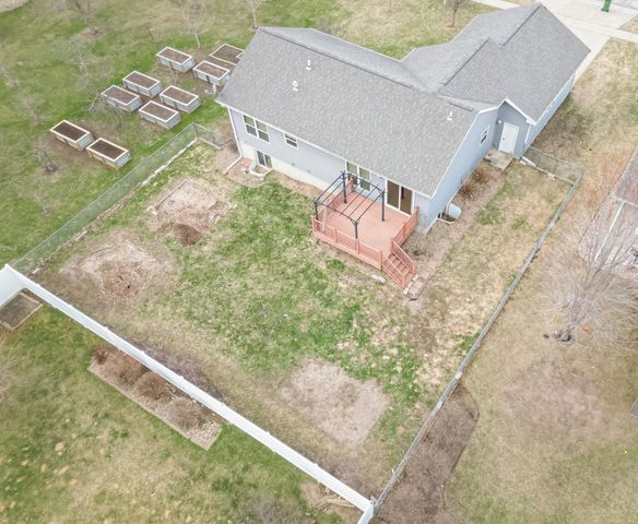 3610 Viola Drive, Waverly, IA 50677