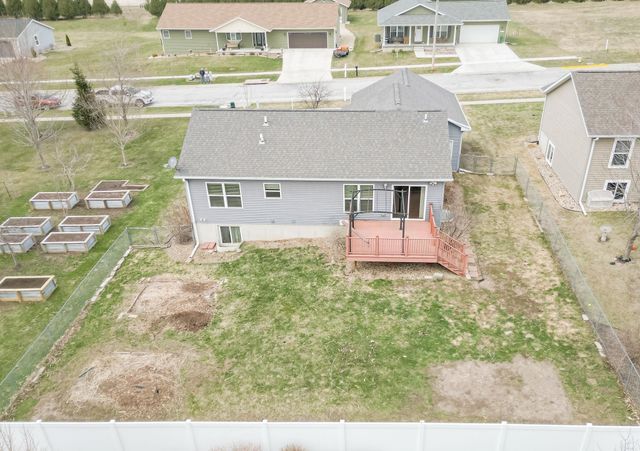 3610 Viola Drive, Waverly, IA 50677