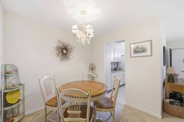 940 S Drive Terrace A, Delray Beach, FL 33445