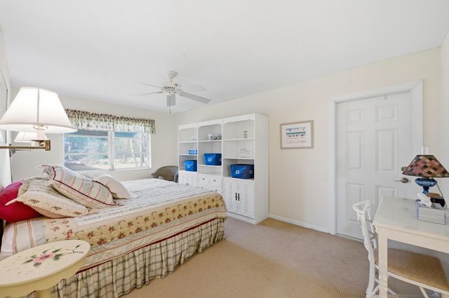 940 S Drive Terrace A, Delray Beach, FL 33445
