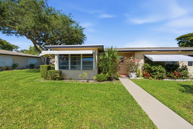 940 S Drive Terrace A, Delray Beach, FL 33445