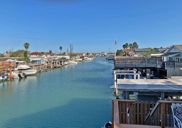1108 Bass Ave, Port Isabel, TX 78578