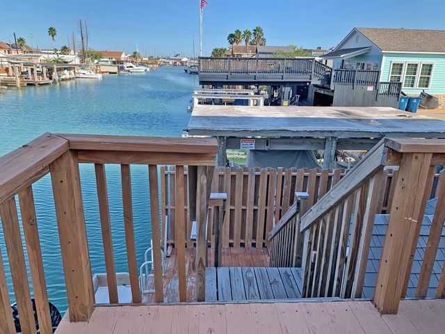 1108 Bass Ave, Port Isabel, TX 78578