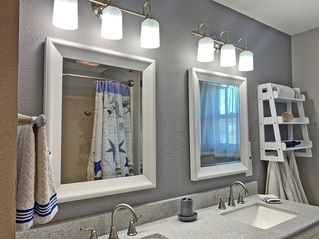 1108 Bass Ave, Port Isabel, TX 78578