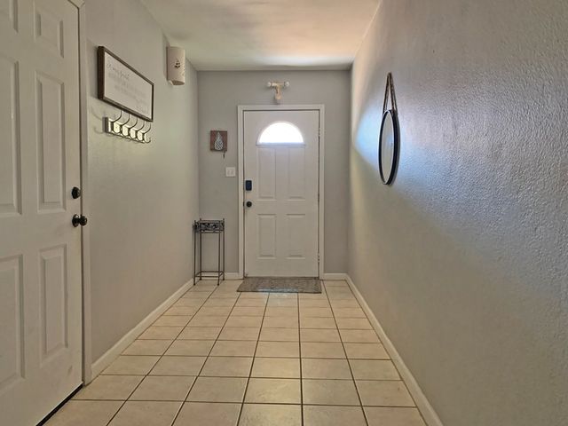 1108 Bass Ave, Port Isabel, TX 78578