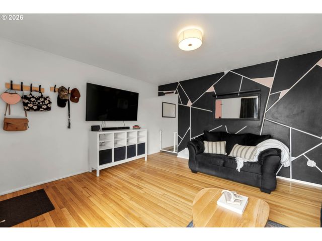 3809 THOMPSON Ave, Vancouver, WA 98660