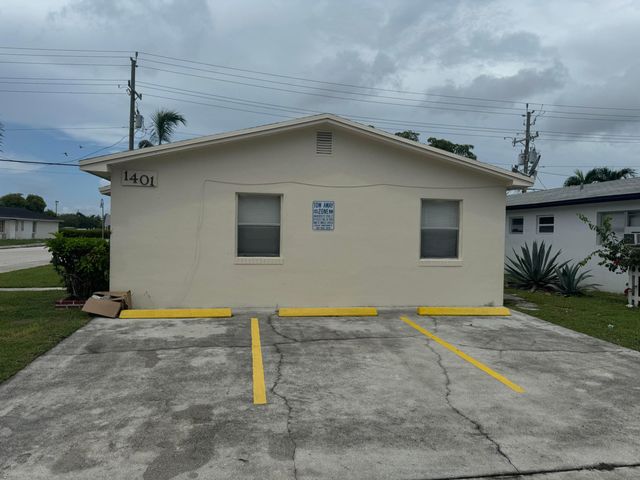 1401 N J Street A, Lake Worth Beach, FL 33460