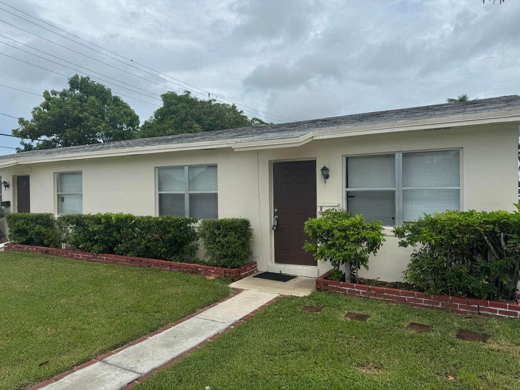 1401 N J Street A, Lake Worth Beach, FL 33460
