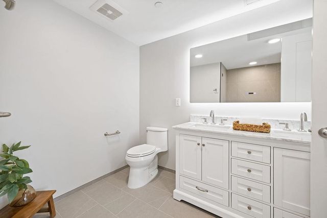 99 Foundry Place 104, Portsmouth, NH 03801