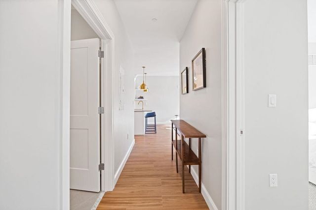 99 Foundry Place 104, Portsmouth, NH 03801