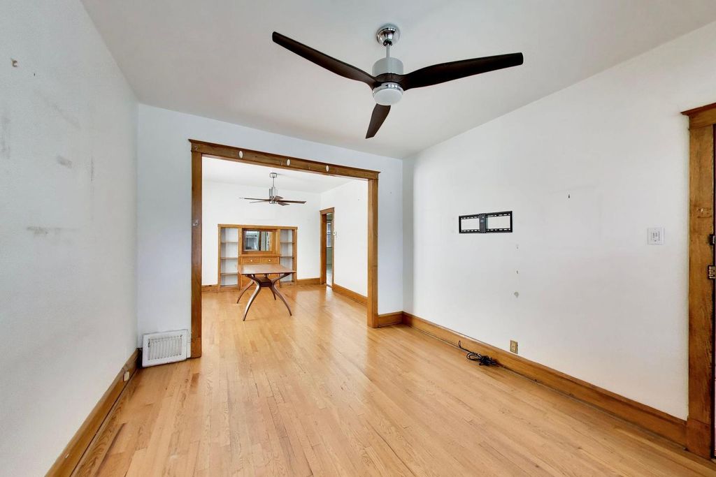 4132 N Maplewood Avenue, Chicago, IL 60618 — photo 4