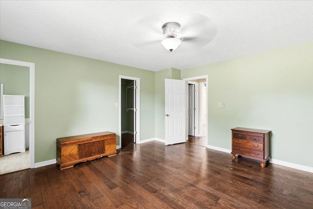 106 Stonegables Drive, Gray, GA 31032