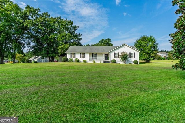 106 Stonegables Drive, Gray, GA 31032