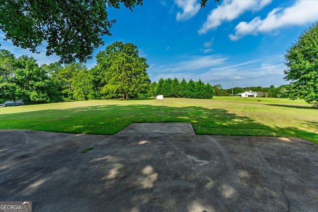 106 Stonegables Drive, Gray, GA 31032