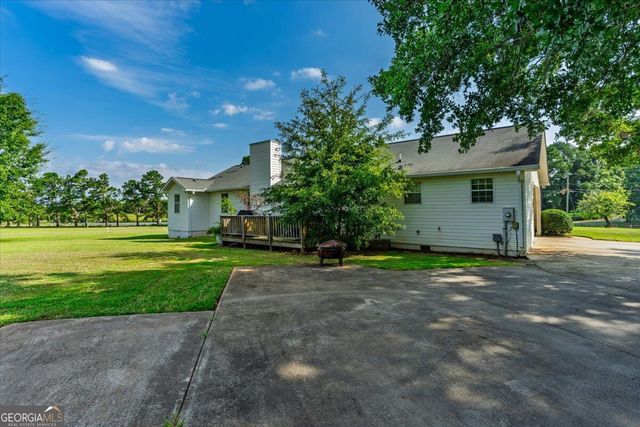 106 Stonegables Drive, Gray, GA 31032