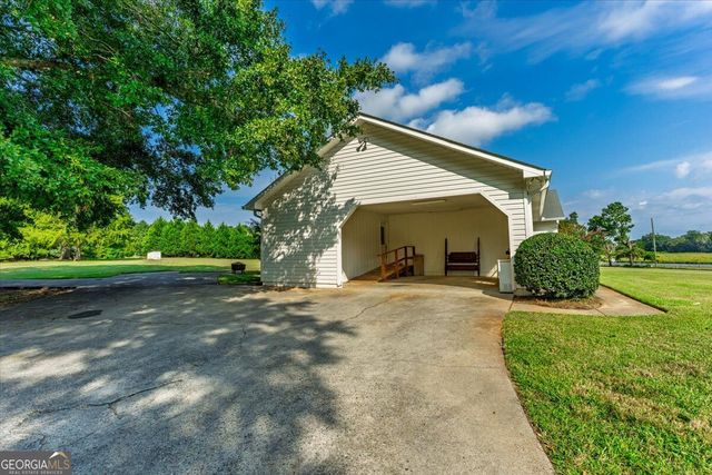 106 Stonegables Drive, Gray, GA 31032
