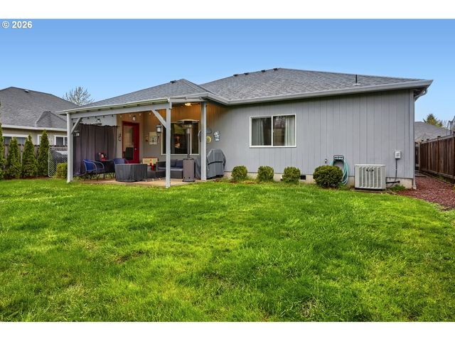 25124 CORKY Ln, Veneta, OR 97487