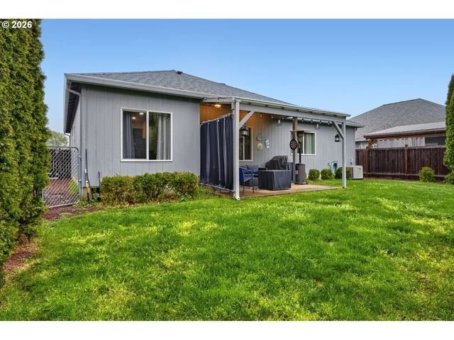 25124 CORKY Ln, Veneta, OR 97487