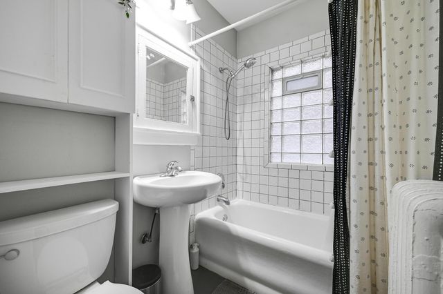 3501 Dupont Avenue S 1, Minneapolis, MN 55408