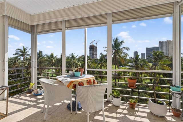 300 NE 14th Ave 505, Hallandale Beach, FL 33009