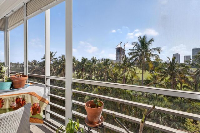 300 NE 14th Ave 505, Hallandale Beach, FL 33009