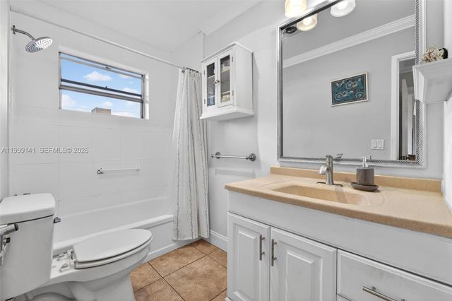 300 NE 14th Ave 505, Hallandale Beach, FL 33009