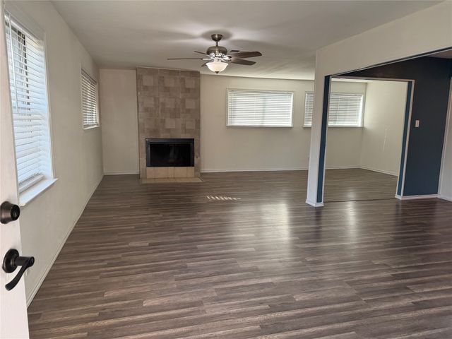 8615 Elam Heights Drive, Dallas, TX 75217