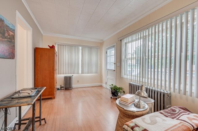 317 Ainsworth St, Linden City, NJ 07036