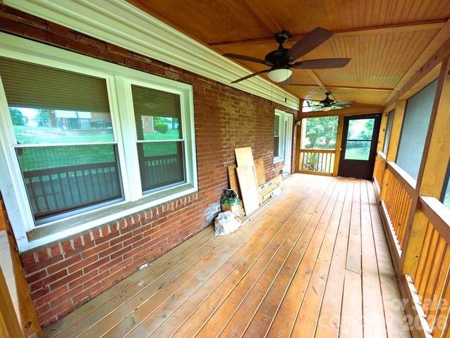542 Stegall Street, Charlotte, NC 28217