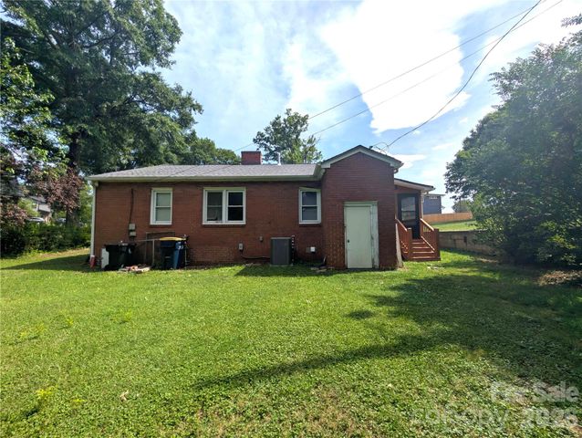 542 Stegall Street, Charlotte, NC 28217