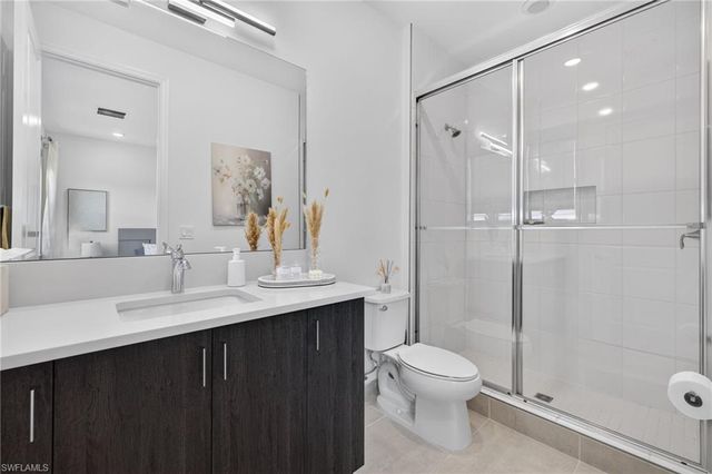 20390 Fair Oak LN, Estero, FL 33928