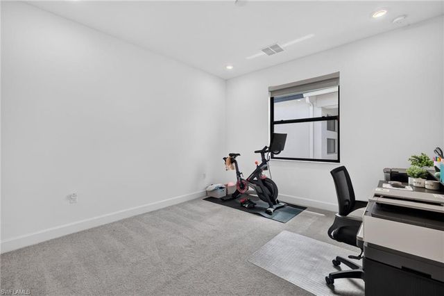 20390 Fair Oak LN, Estero, FL 33928