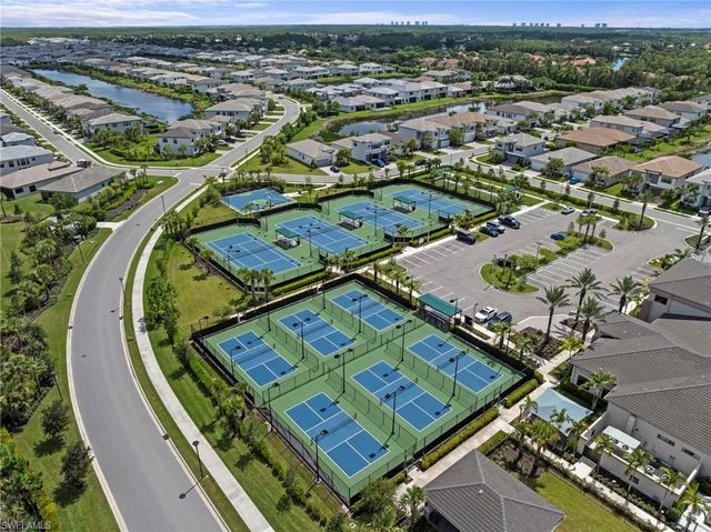 20390 Fair Oak LN, Estero, FL 33928