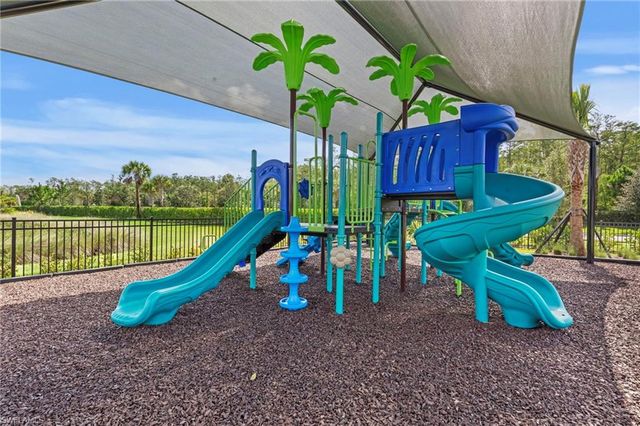 20390 Fair Oak LN, Estero, FL 33928