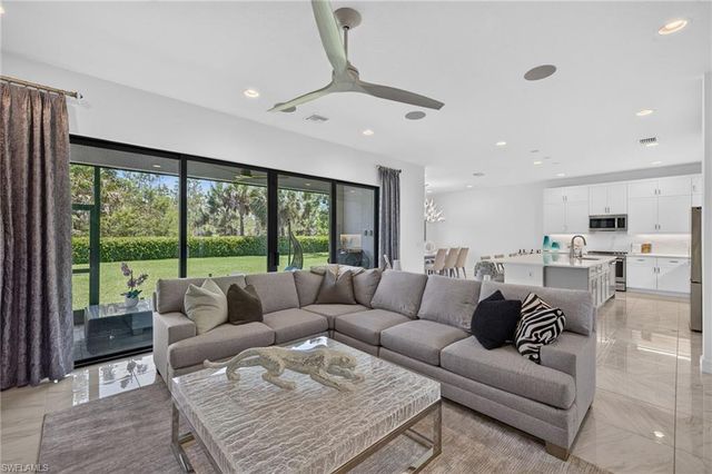 20390 Fair Oak LN, Estero, FL 33928