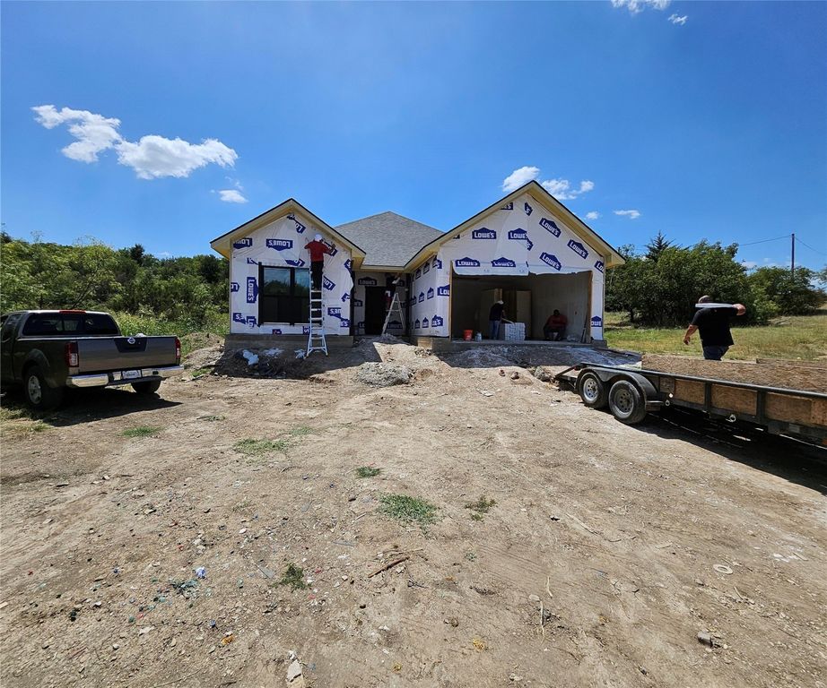 132 Lanai Drive, Runaway Bay, TX 76426