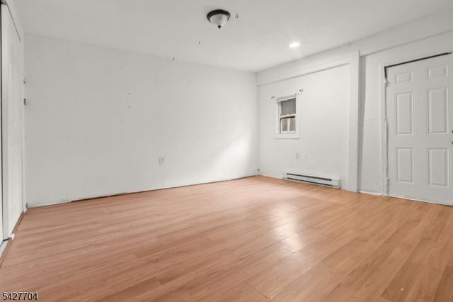 101 Sheridan Ave, Paterson City, NJ 07502