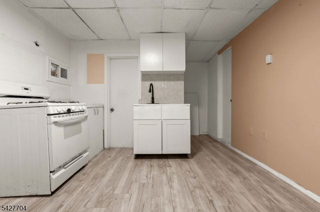 101 Sheridan Ave, Paterson City, NJ 07502