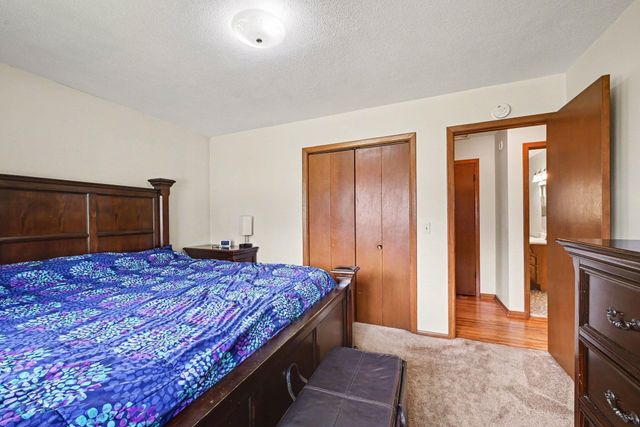 536 Riviera Drive, New Brighton, MN 55112