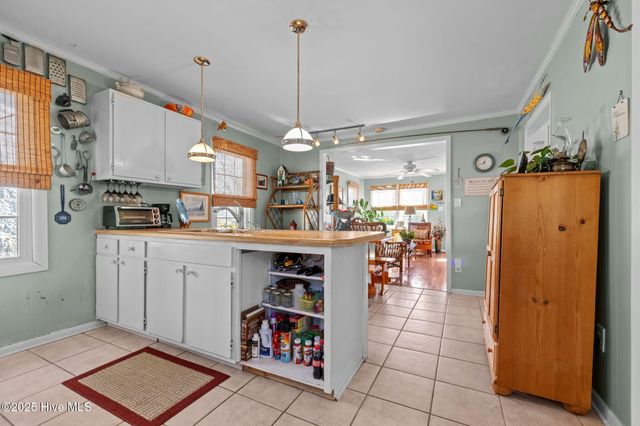 1112 Shepard Street, Morehead City, NC 28557