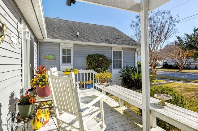 1112 Shepard Street, Morehead City, NC 28557