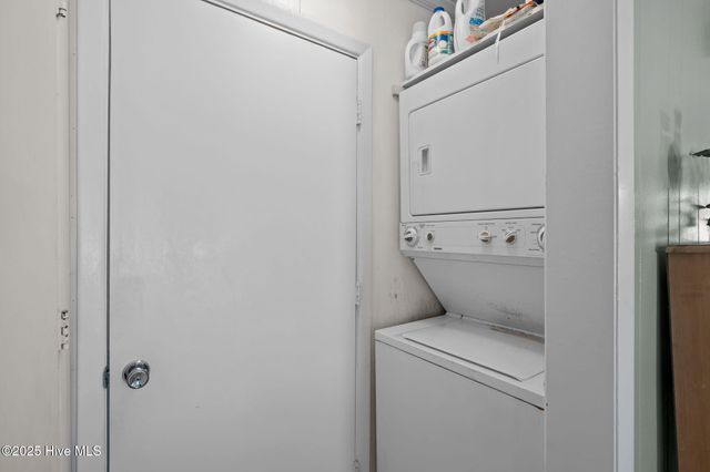 1112 Shepard Street, Morehead City, NC 28557