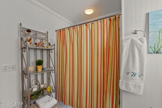 1112 Shepard Street, Morehead City, NC 28557