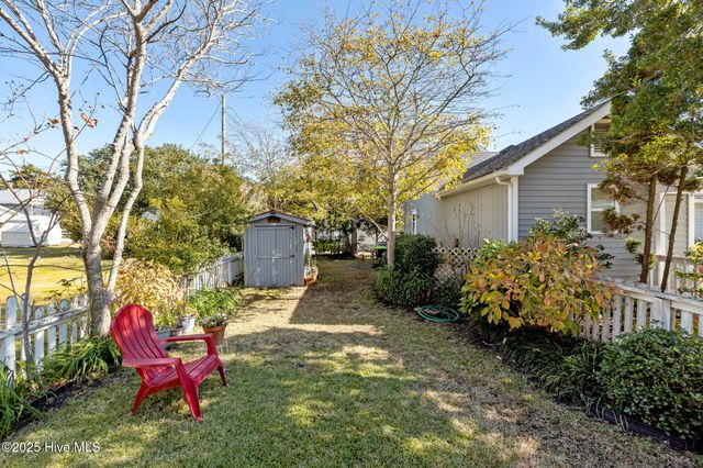 1112 Shepard Street, Morehead City, NC 28557